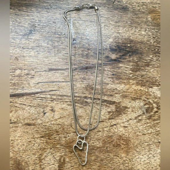 Rustic sterling silver heart necklace - Picture 9 of 10